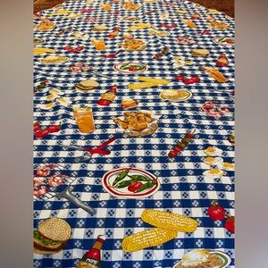 Vintage southern picnic oval 1990s fabric tablecloth 80”x60” BBQ Beach Poolside